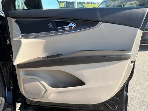 Used 2019 Lincoln Nautilus Select AWD/4WD image 24