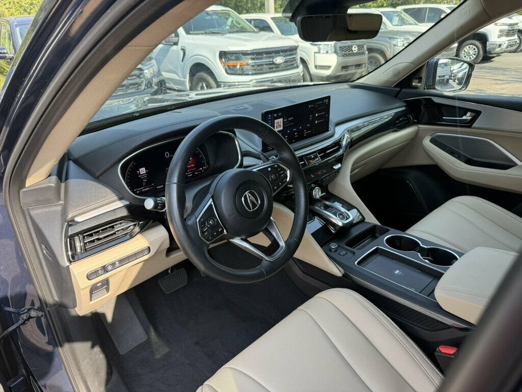 Used 2025 Acura MDX FWD image 3