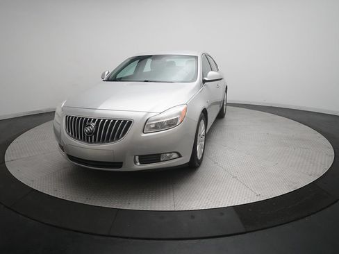 Used 2011 Buick Regal CXL FWD image 12