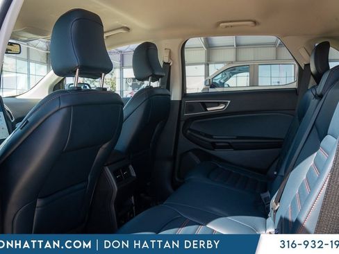 Used 2024 Ford Edge SEL w/ Sport Appearance Package AWD/4WD image 17