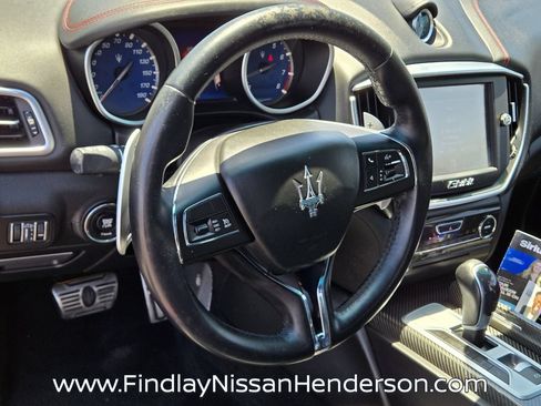 Used 2015 Maserati Ghibli RWD image 22