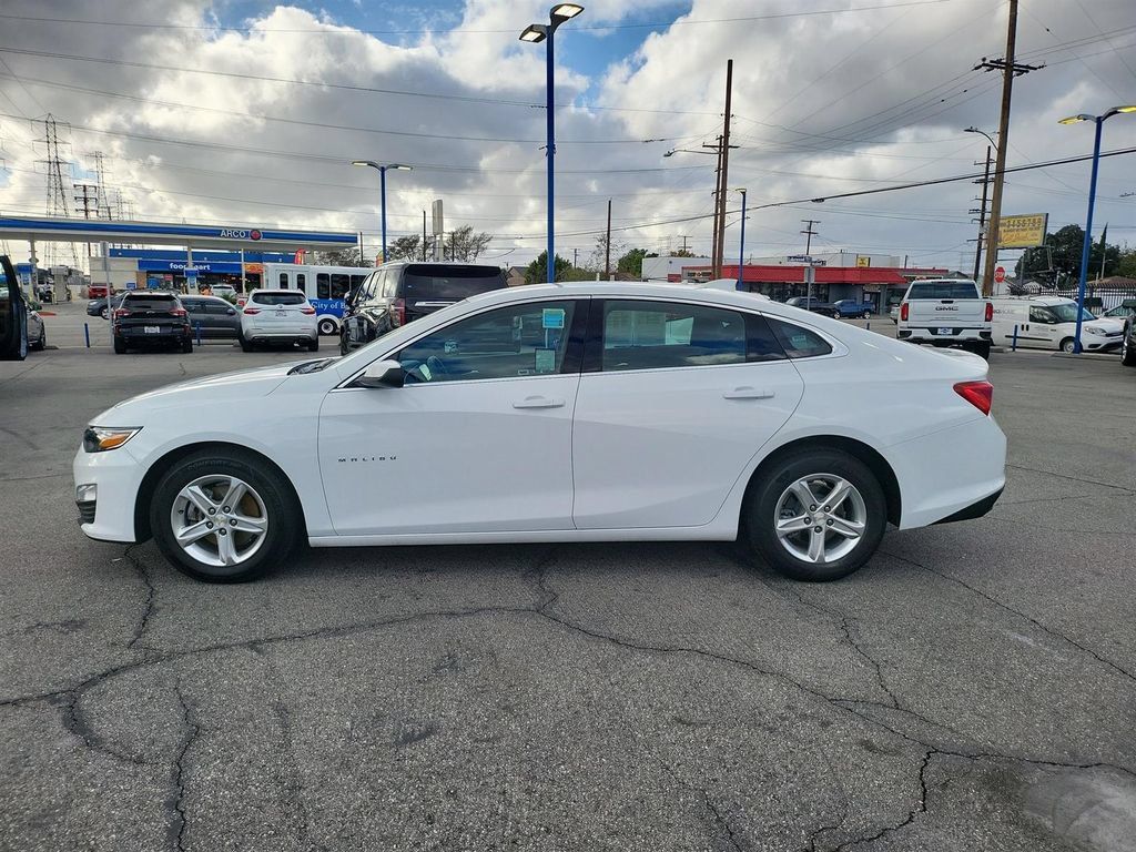 Certified 2024 Chevrolet Malibu LT FWD image 32