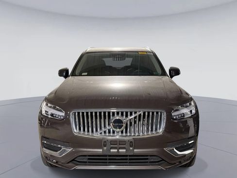 Used 2024 Volvo XC90 B6 Plus AWD/4WD image 2