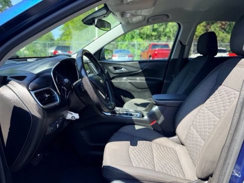Used 2020 Chevrolet Equinox LT w/ Driver Convenience Package FWD image 7