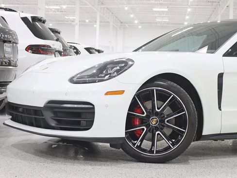 Used 2021 Porsche Panamera 4S image 2