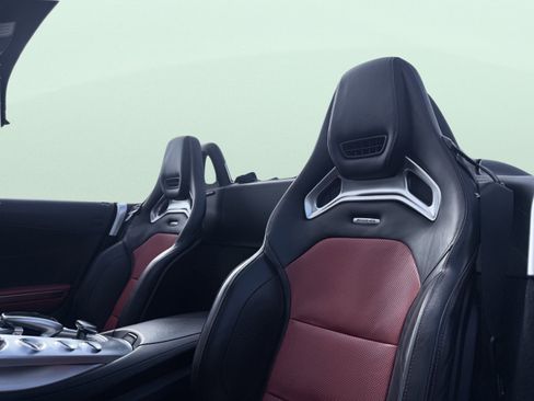 Used 2018 Mercedes-Benz AMG GT Roadster image 42