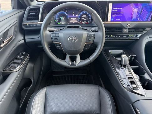 Certified 2025 Toyota Crown Signia w/ Advanced Technology Package AWD/4WD image 24