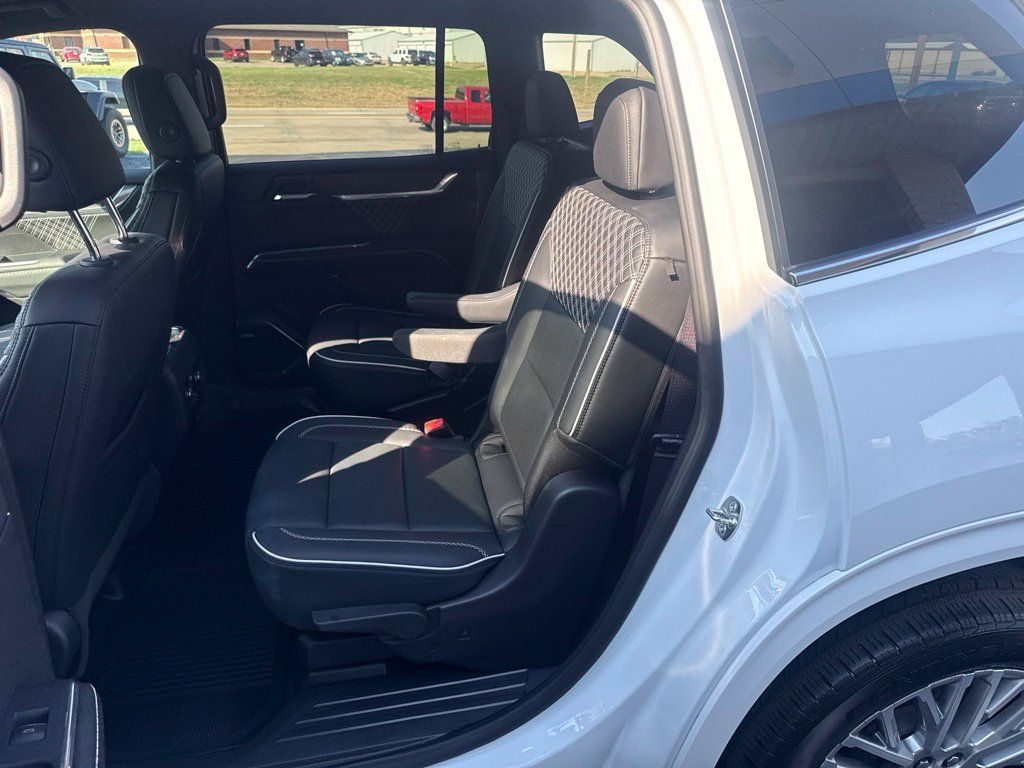Used 2026 GMC Acadia Denali w/ Super Cruise Package AWD/4WD image 27