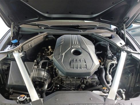 Used 2023 Genesis G70 2.0T w/ Sport Prestige Package image 14