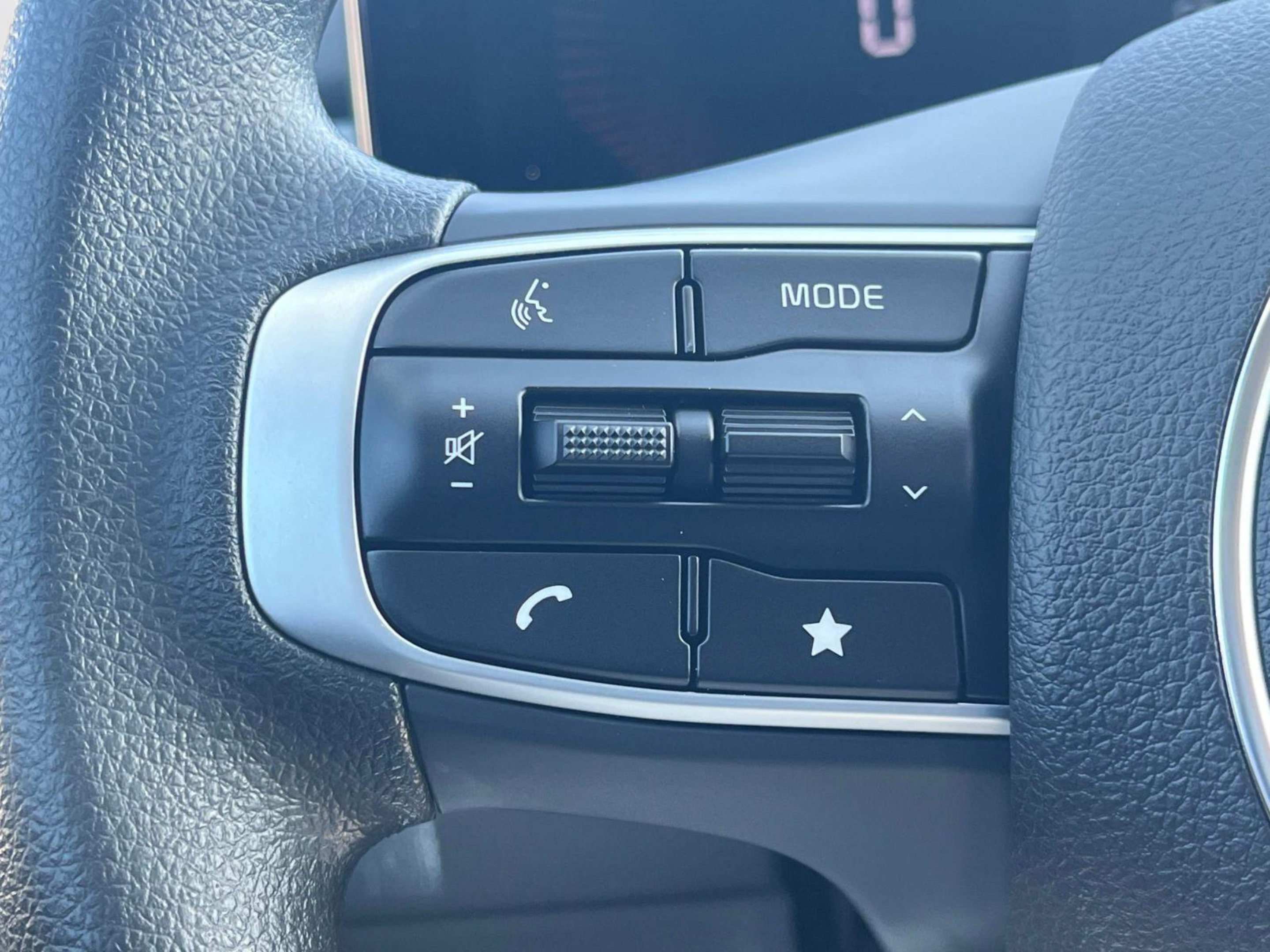 New 2026 Kia K5 LXS FWD image 25