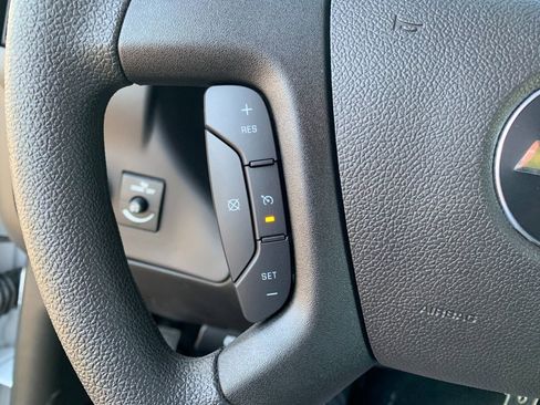 New 2025 Chevrolet Express 3500 w/ Power Convenience Package image 35