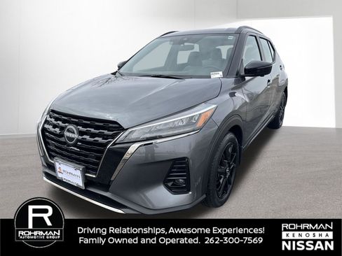 Used 2023 Nissan Kicks SR w/ SR Premium Package image 1