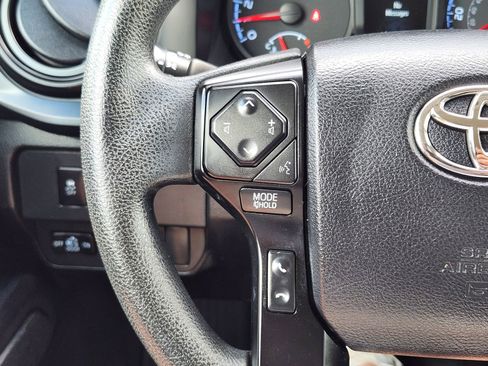 Used 2023 Toyota Tacoma SR AWD/4WD image 33