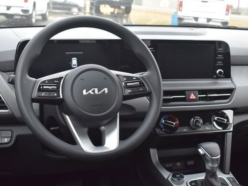 New 2026 Kia Seltos LX image 19