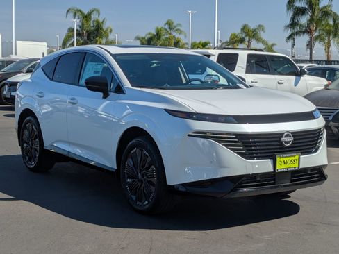 New 2026 Nissan Murano Platinum w/ Cargo Package image 2