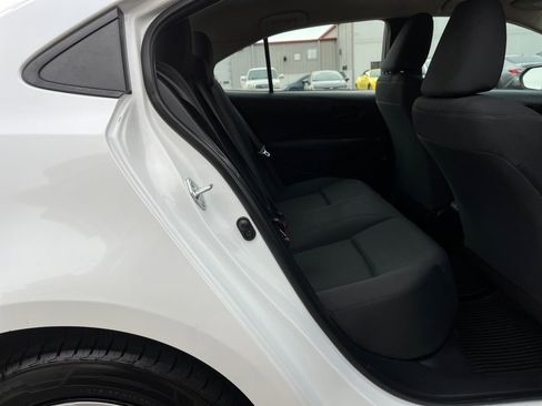 Used 2023 Toyota Corolla LE image 31