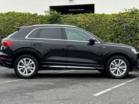 Used 2024 Audi Q3 2.0T Premium image 3