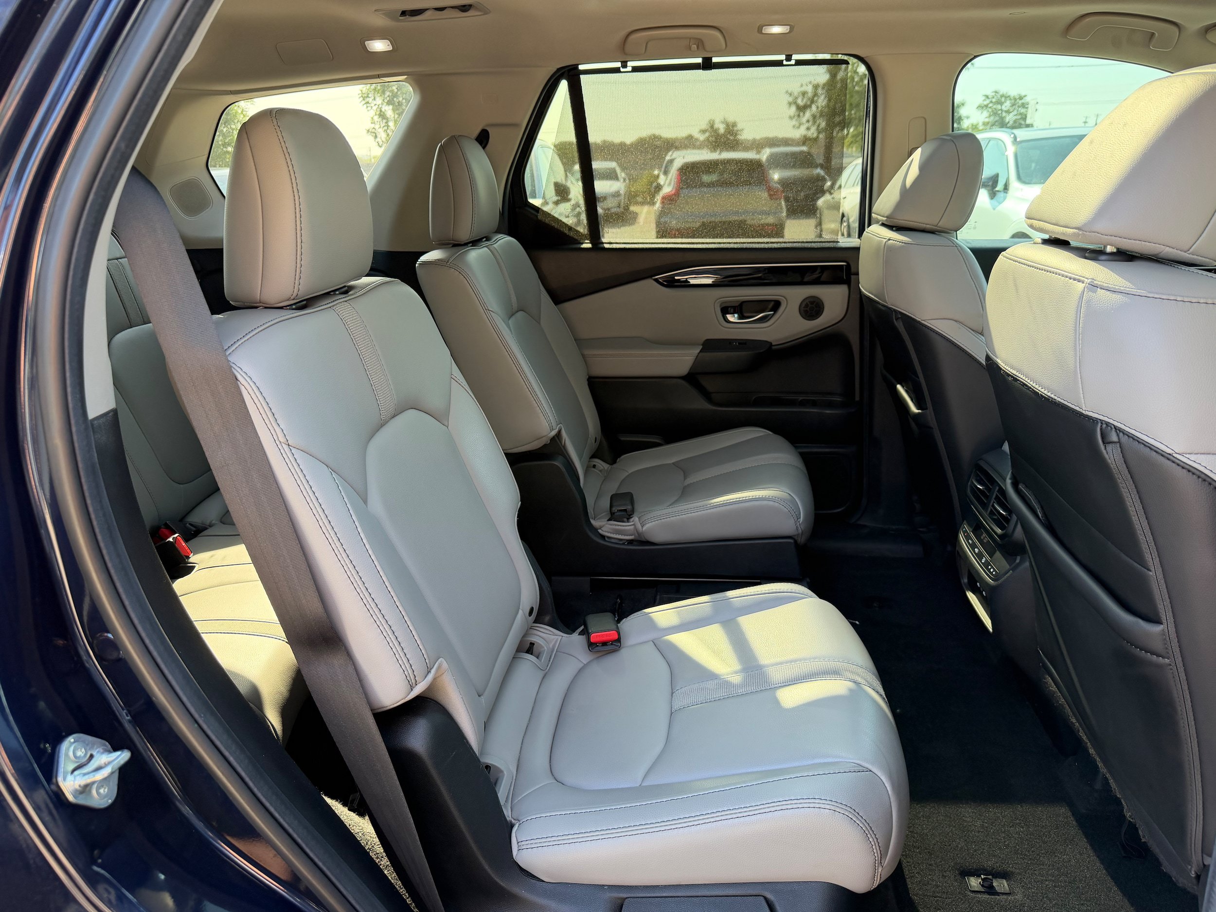 Used 2025 Honda Pilot Touring image 12