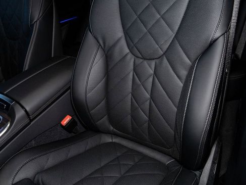 New 2026 BMW X5 xDrive40i w/ Premium Package image 18