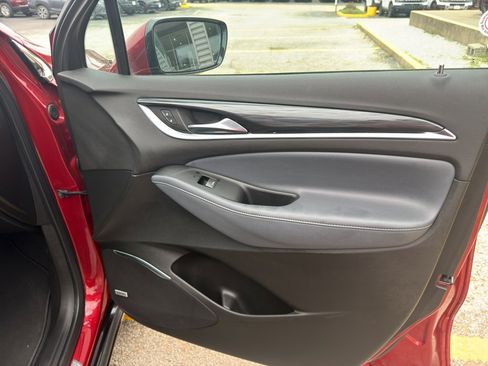 Used 2024 Buick Enclave Premium image 14