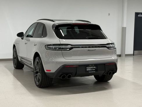 Certified 2026 Porsche Macan AWD/4WD image 3
