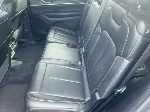 Used 2023 Jeep Grand Cherokee L Limited w/ Luxury Tech Group II image 22