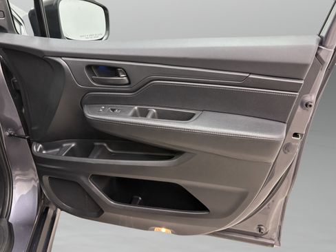 Used 2024 Honda Odyssey EX-L image 27