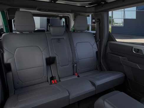 New 2025 Ford Bronco Badlands image 12