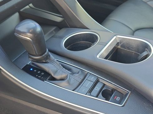 Used 2020 Toyota Avalon XLE image 20