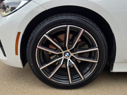 Used 2019 BMW 330i xDrive Sedan w/ Convenience Package AWD/4WD image 13