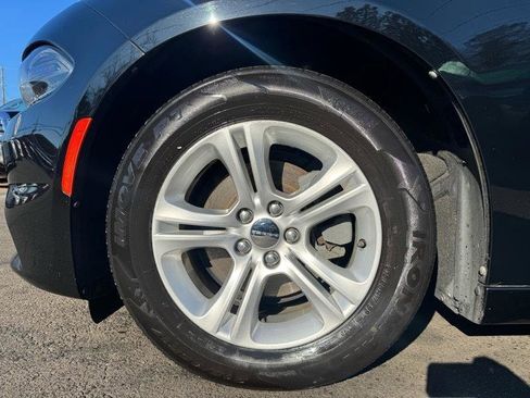 Used 2021 Dodge Charger SXT w/ Leather Interior Group image 29