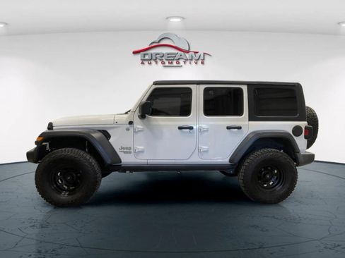 Used 2019 Jeep Wrangler Unlimited Sport S AWD/4WD image 14
