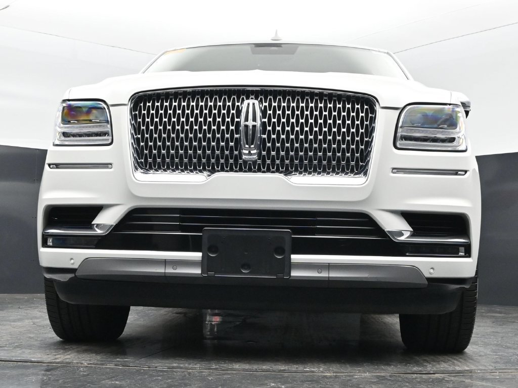 Used 2021 Lincoln Navigator L Black Label w/ Cargo Convenience Package AWD/4WD image 22