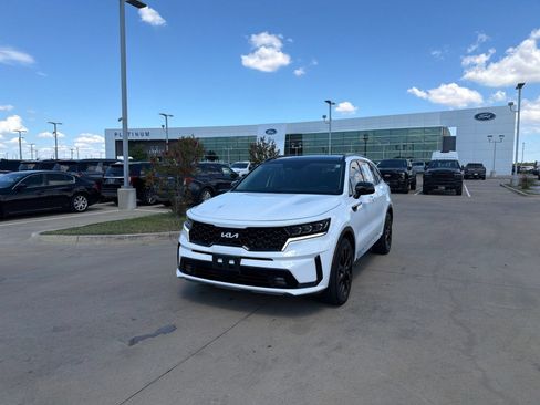 Used 2023 Kia Sorento SX FWD image 1