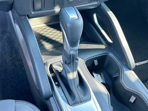 Used 2024 Nissan Frontier SV image 22