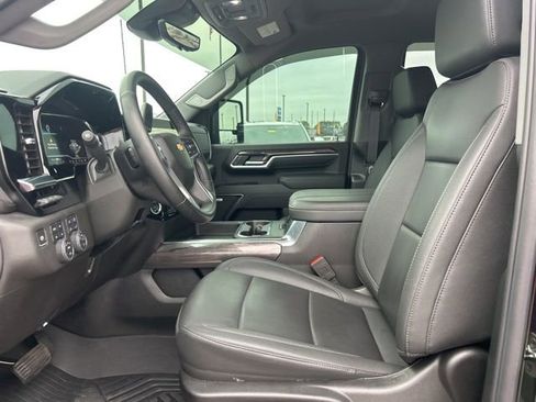 Certified 2025 Chevrolet Silverado 2500 LTZ w/ LTZ Premium Package image 15
