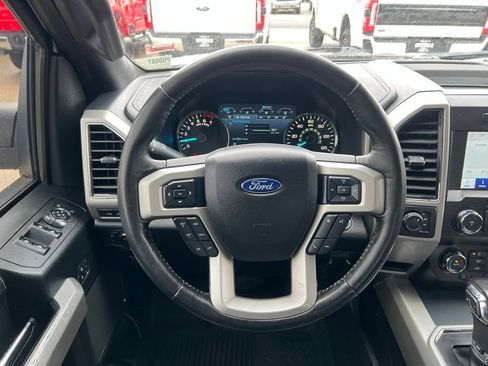 Used 2019 Ford F150 Lariat image 37