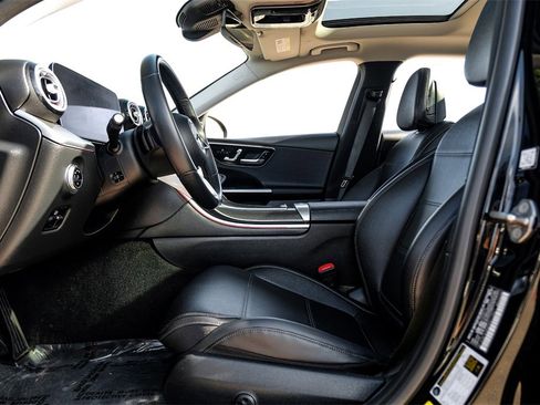 Used 2022 Mercedes-Benz C 300 Sedan w/ Exclusive Trim Package image 4