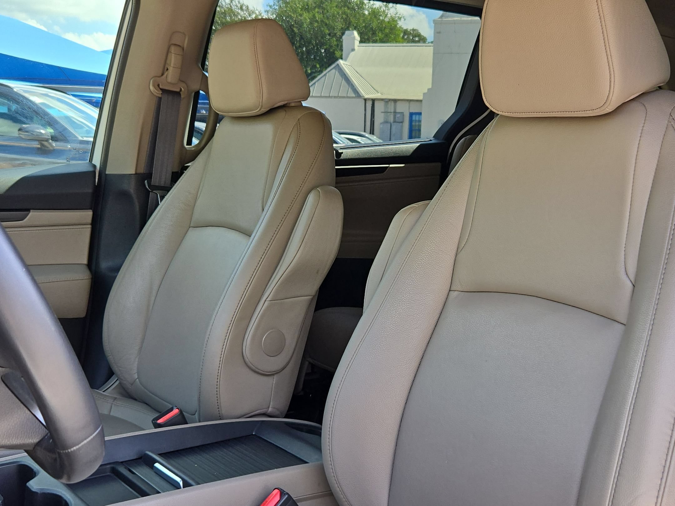 Certified 2022 Honda Odyssey EX-L image 13