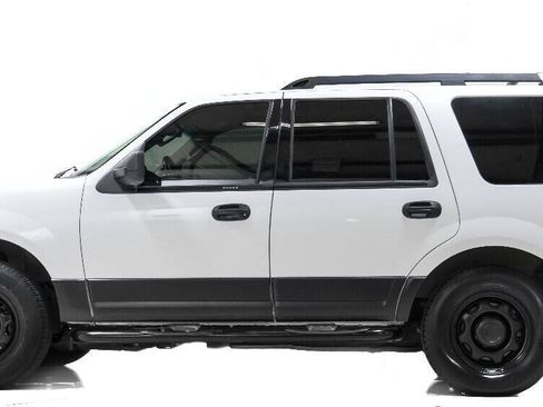 Used 2015 Ford Expedition XL RWD image 6