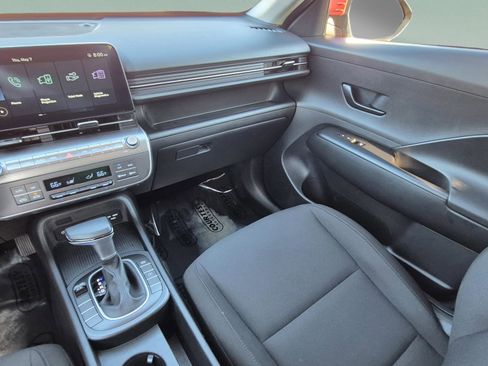 Used 2024 Hyundai Kona SEL FWD image 15