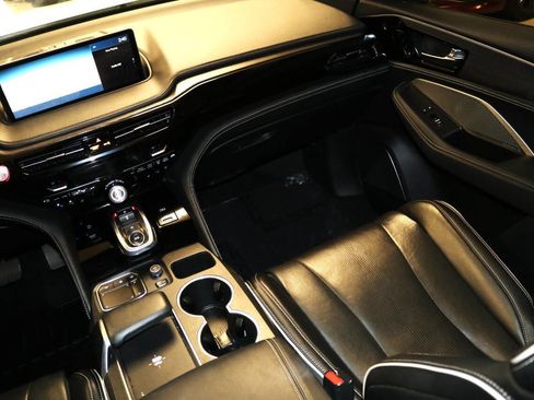 Used 2022 Acura MDX SH AWD w/Advance 4dr SUV Packa image 18