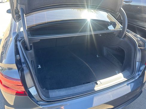 Used 2019 Audi A4 2.0T Premium image 26