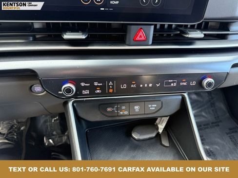 Used 2025 Kia Carnival image 26