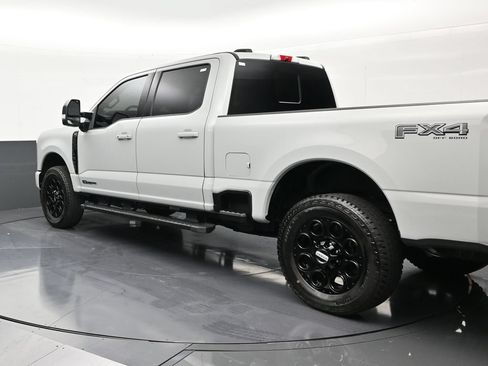 Used 2025 Ford F250 Lariat w/ Lariat Ultimate Package AWD/4WD image 3