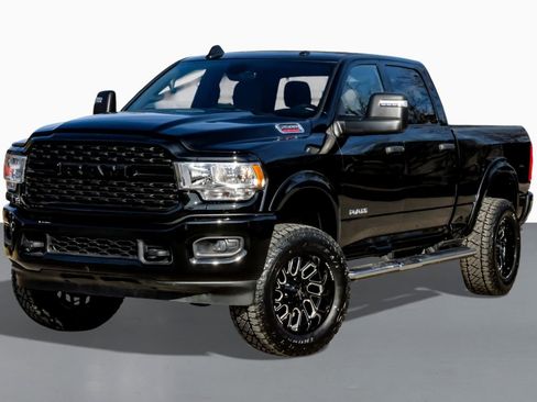 Used 2024 RAM 2500 Big Horn w/ Bed Utility Group image 5