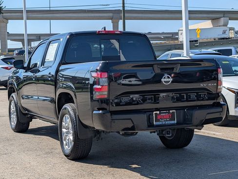 Certified 2024 Nissan Frontier SV w/ SV Convenience Package AWD/4WD image 4