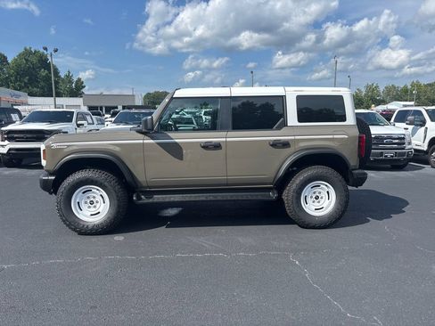 New 2026 Ford Bronco Heritage Edition AWD/4WD image 8