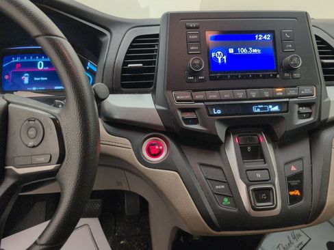 Used 2019 Honda Odyssey LX image 16