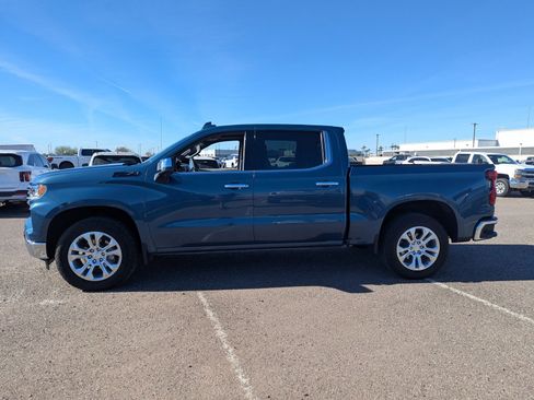 Used 2024 Chevrolet Silverado 1500 LTZ w/ LTZ Premium Package image 2